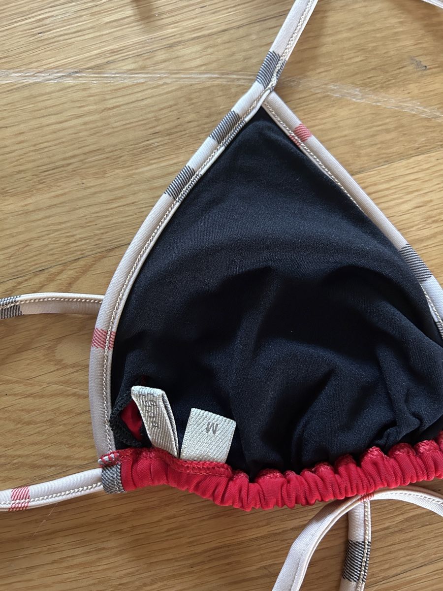 Burberry Costumi da bagno & Bikini: Burberry Bikini rot Grösse M – Nuovo (secondo la descrizione) da Binningen venduto da san_bcg5 1
