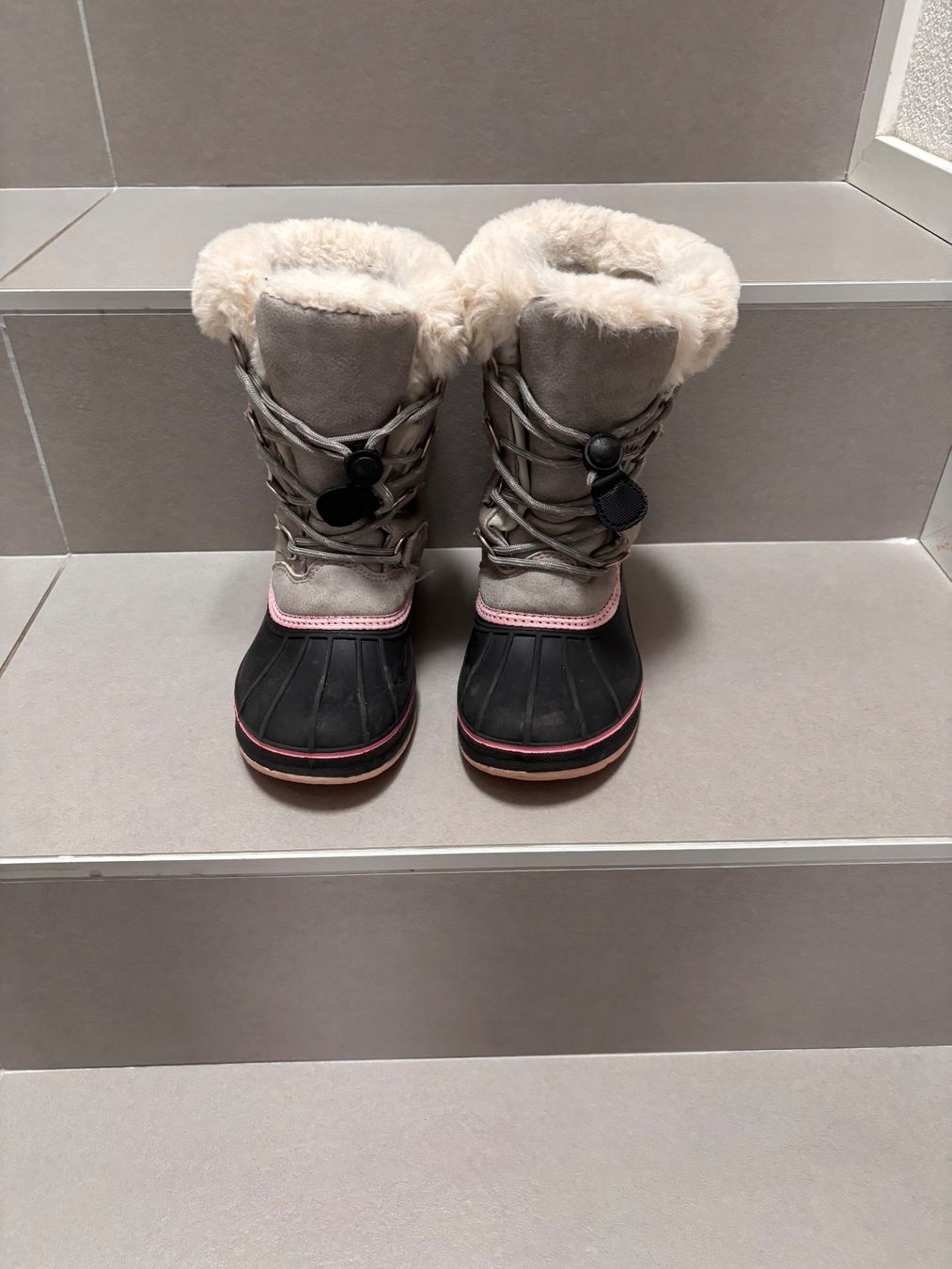 Sorel Scarpe per ragazze: Bottes de neige Sorel taille 32 – Usato da Morlon venduto da mau_qj2x