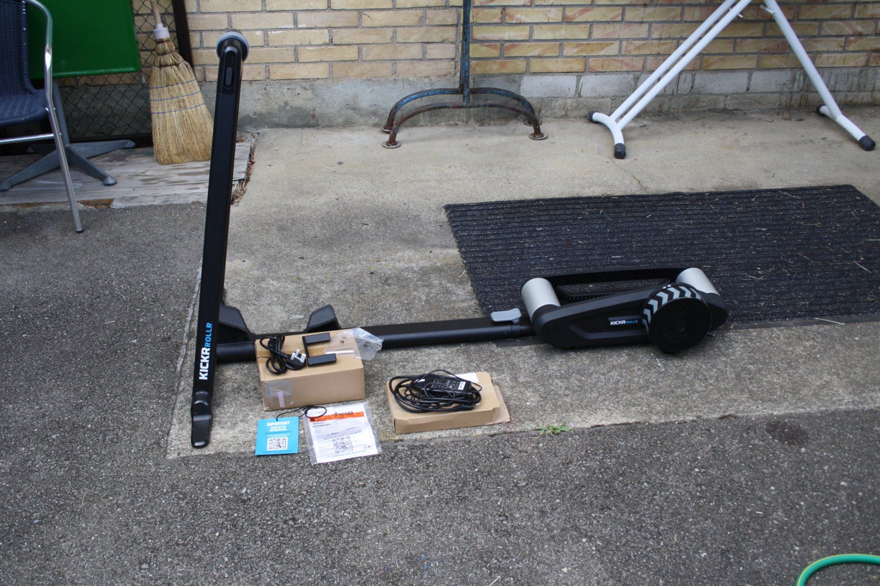 Wahoo Hometrainer: KICKR ROLLER WAHOO – Usato da Wauwil venduto da Pneuedy 2