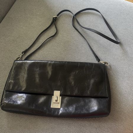Schwarze Umhängetasche aus Leder von Picard – elegant