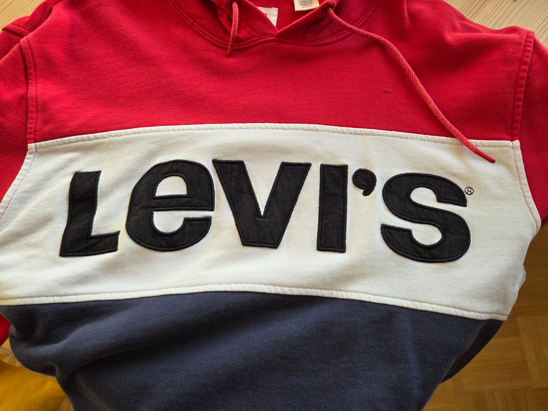 Levi's Maglioni & Felpe: Levis Hoodie, XL/XXL – Usato da Liestal venduto da ITOlio