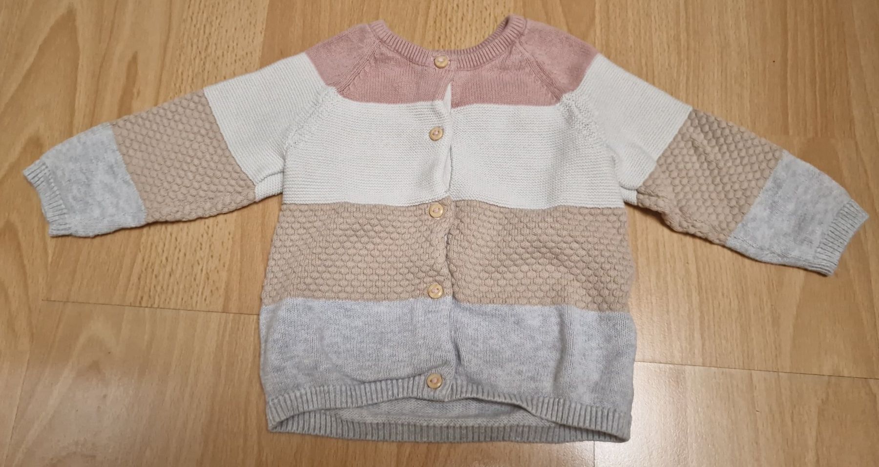 H&M Jacken & Mäntel: Hübsches Jäckli gr80 – Gebraucht aus Winterthur von Mmondeo