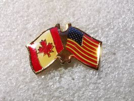 Ansteckpin 71: Flaggen Kanada & USA