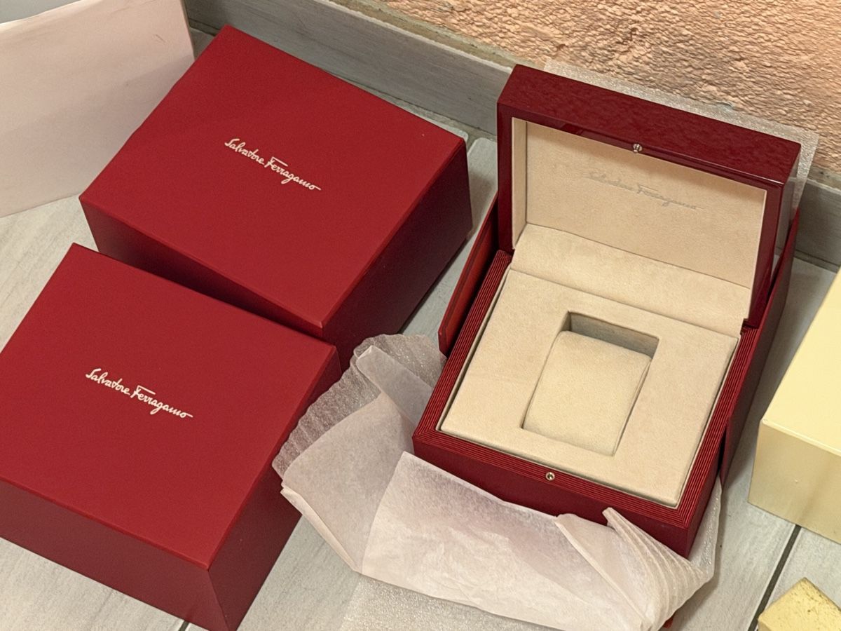 Omega Orologi: Liquidation boîtes à montres OMEGA – Usato da bassecourt venduto da LiN2004 7