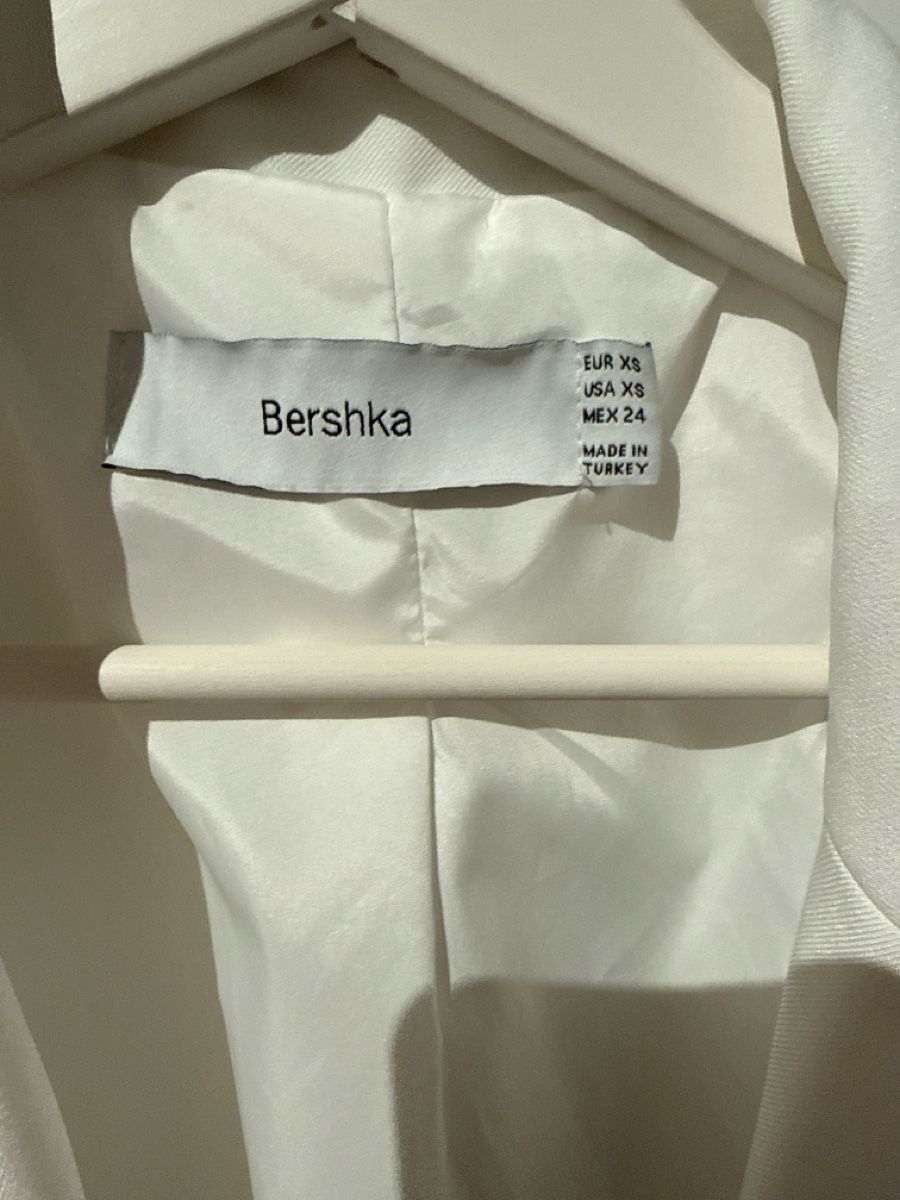 Bershka Jacken: Blazer Weiss – Gebraucht aus Niederlenz von SaraMK6 1