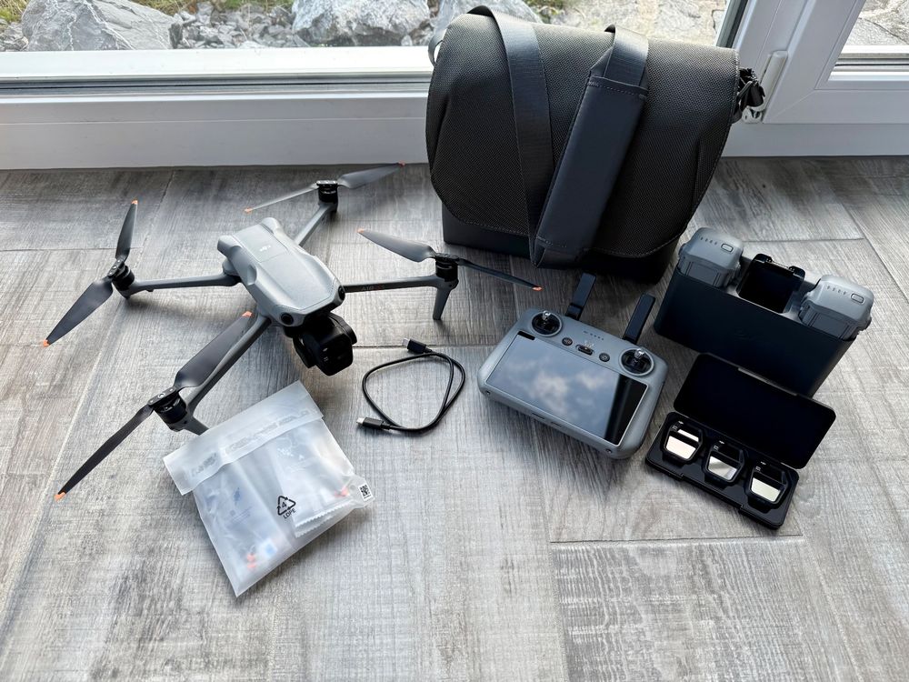 DJI Air 3S Fly More Combo RC2 avec Care Refresh (Neu (gemäss ...
