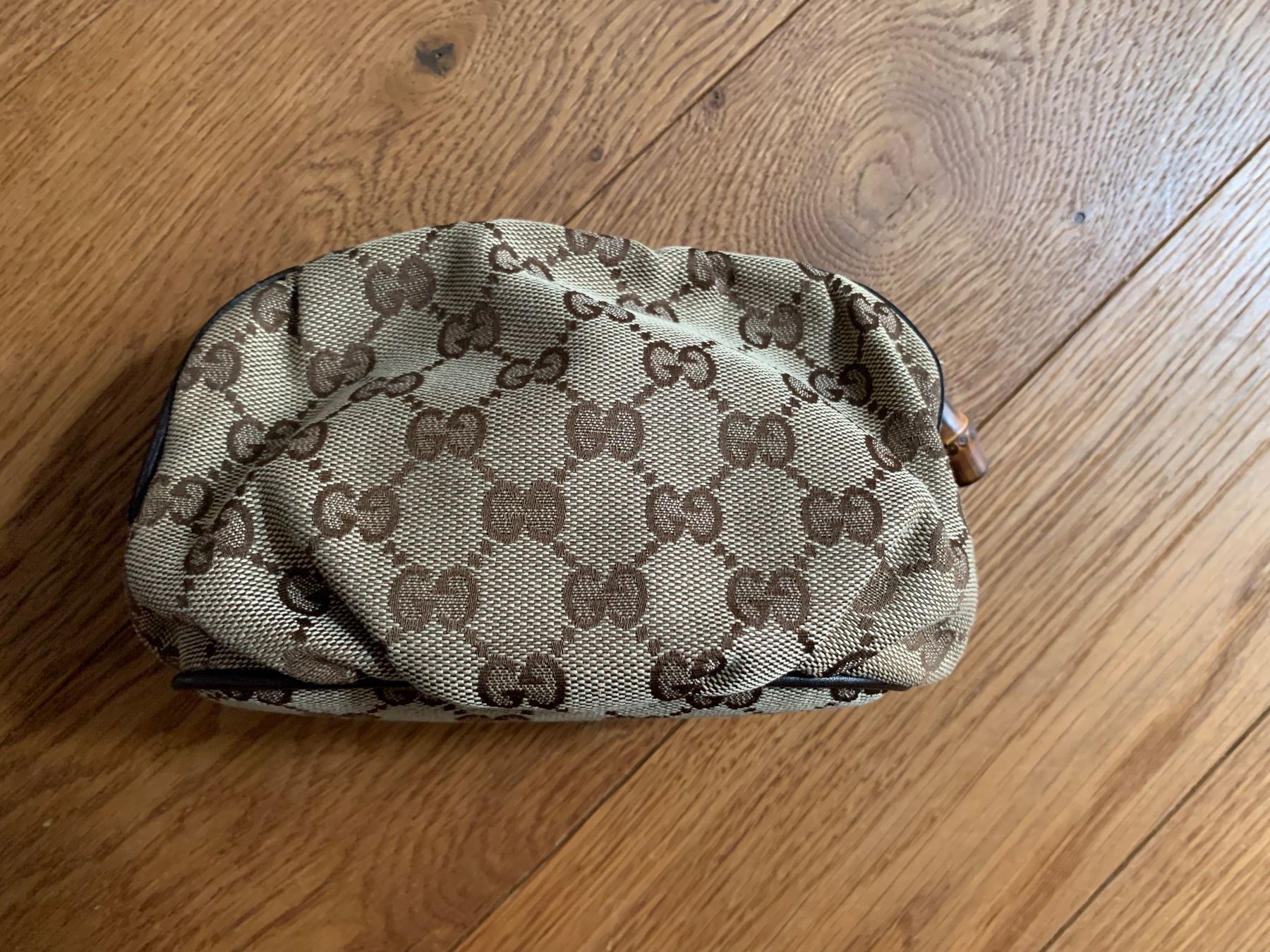 Gucci Custodie per cosmetici: GUCCI Kosmetiktasche / Kulturbeutel – Usato da Bern venduto da Mawe0205 4