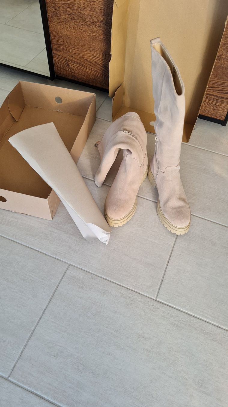 Damenschuhe: Winterstiefel, beige, Gr. 40 – Gebraucht aus Würenlos von _arcangel 1