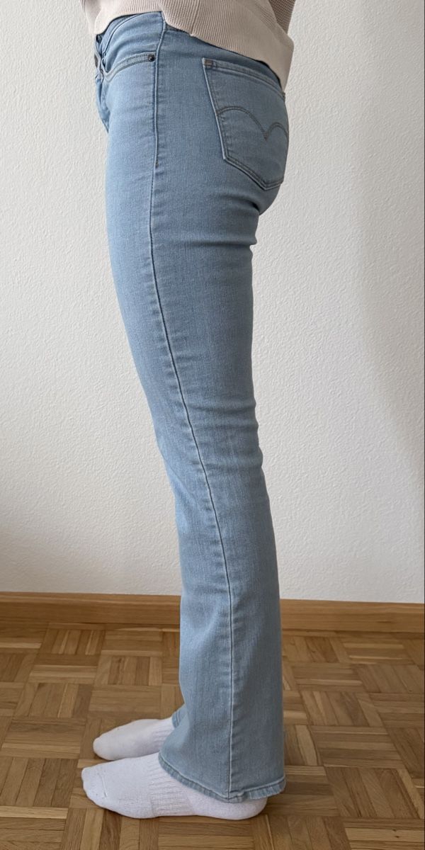 Jeans: Levis 315 shaping bootcut Grösse 26 – Usato da Basel venduto da nashylicious 1