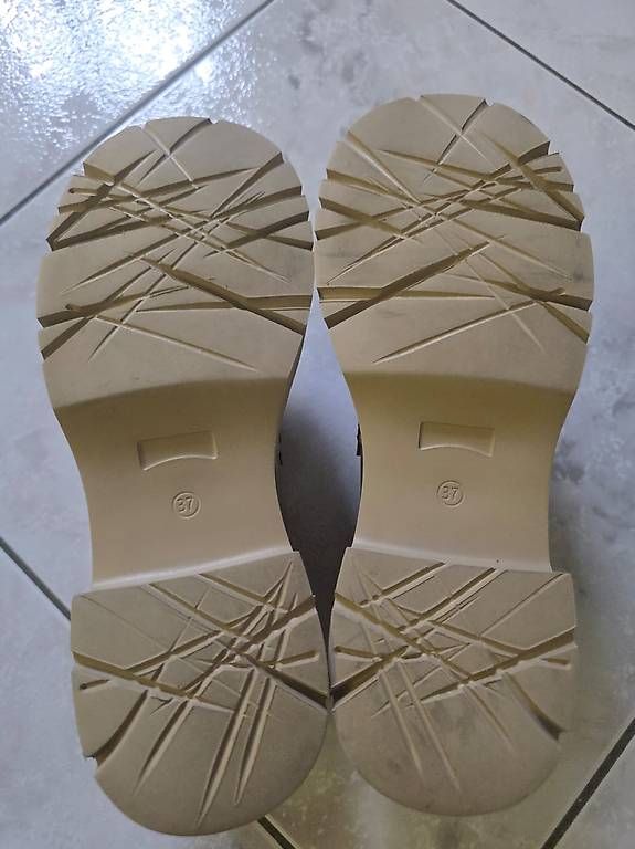 Scarpe da donna: Mocassini Camper – Usato da Cugnasco venduto da iva_yw8k 2