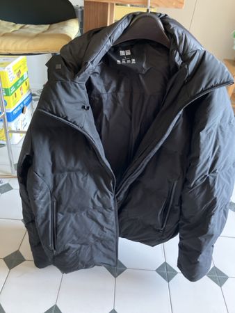 Uniqlo Daunenjacke schwarz Grösse L