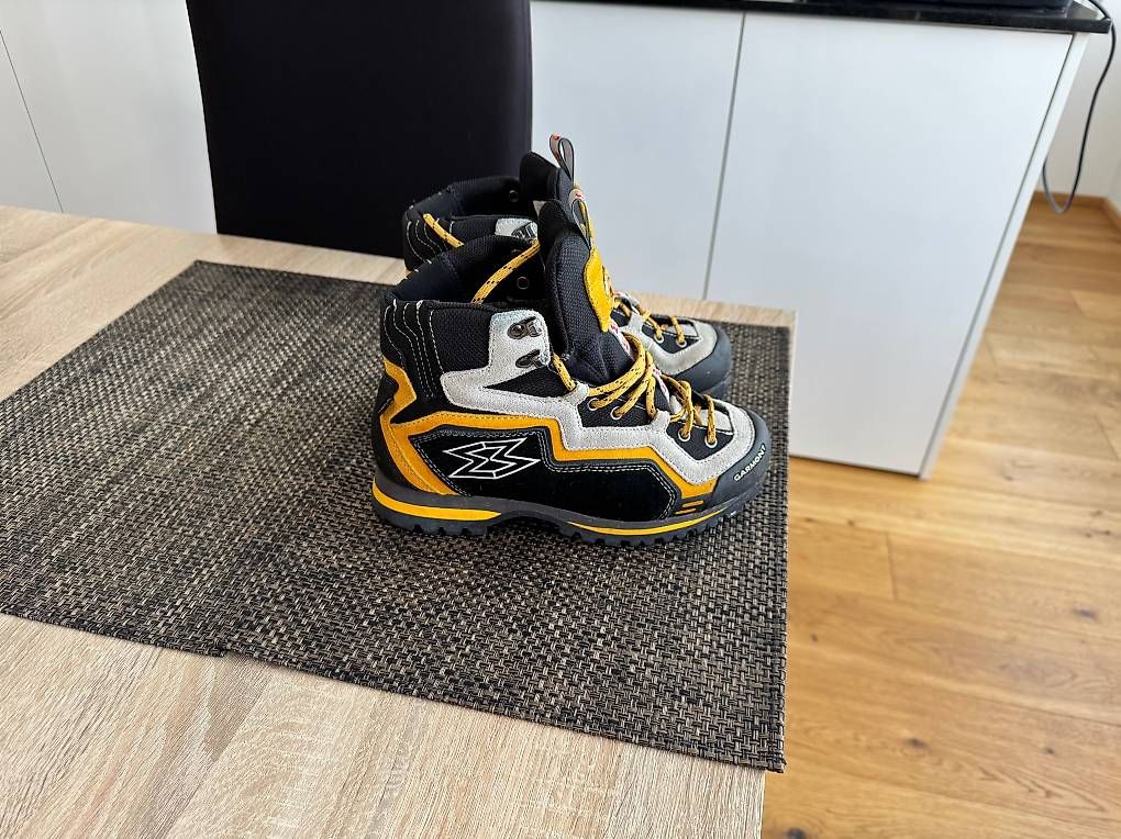 Scarpe da uomo: Garmont Trekking-/Wanderschuhe  Grösse EUR 38 – Usato da Morgarten venduto da Omen70 2