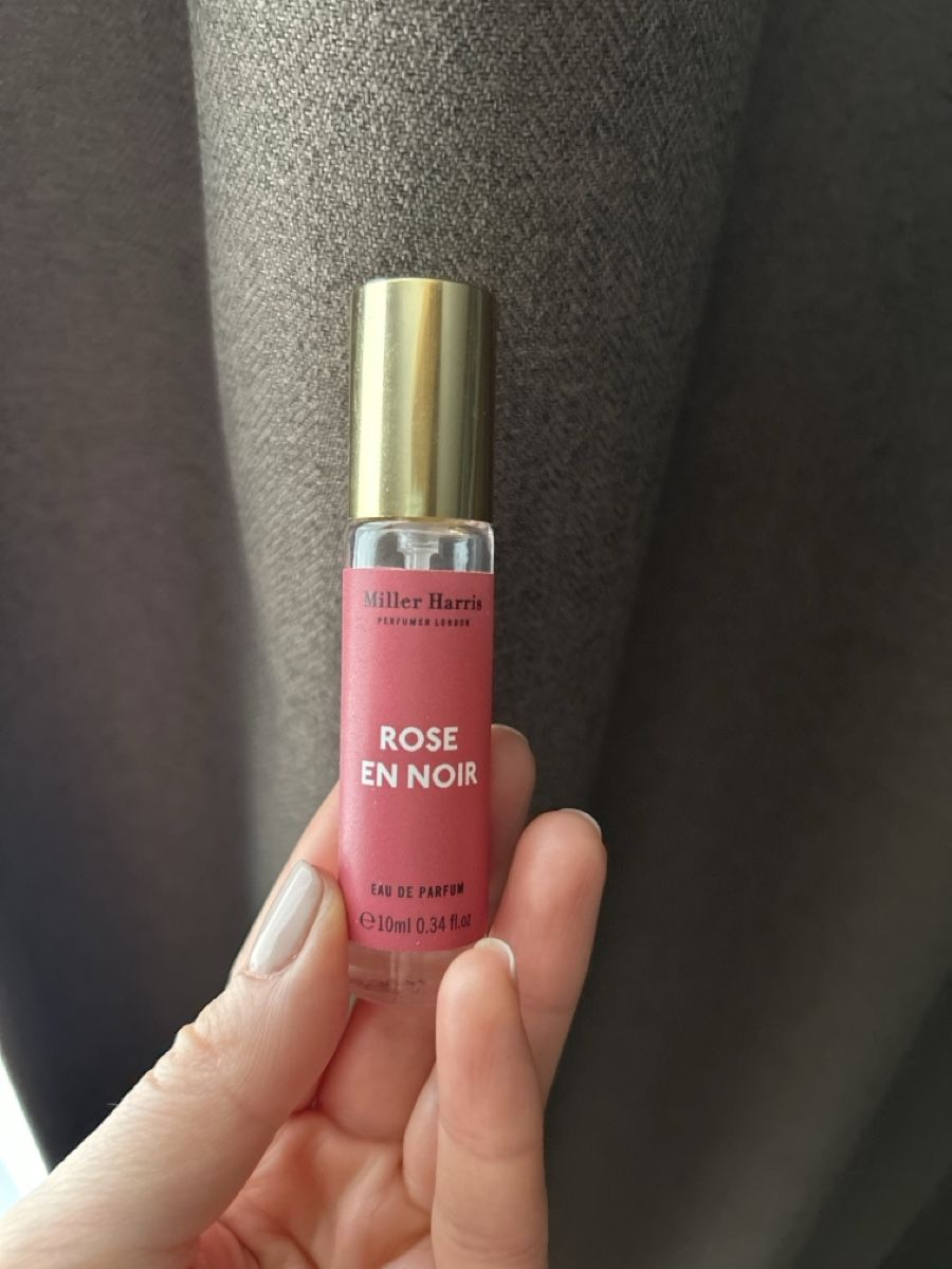 Profumi & Eau de Toilette: Miller Harris Rose En Noir Eau de Parfum 10ml getestet! – Usato da Laufenburg venduto da axtmaestro