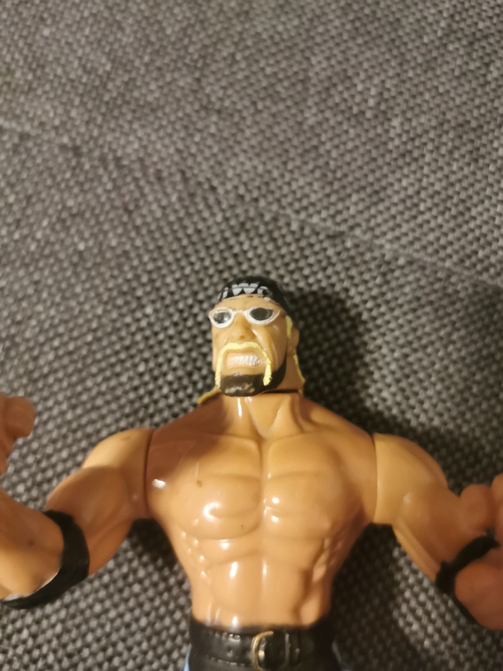WWE Statuette: WWE Hulk Hogan Actionfigur1999 – Usato da Buchs SG venduto da and_s6ps 2