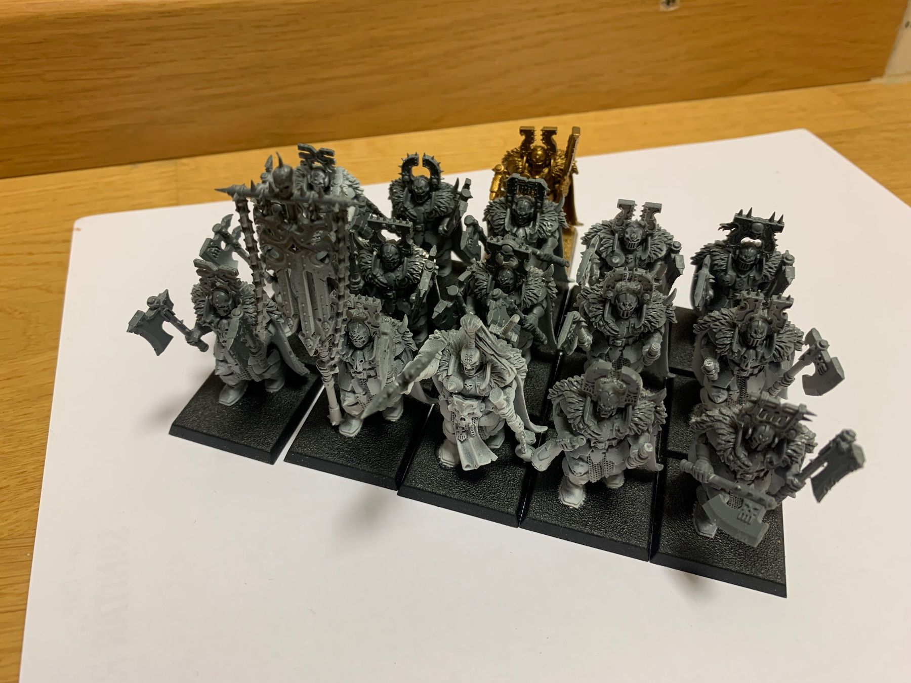 Statuette: Warhammer Old World Chaos Warriors des Khorne – Usato da Winterthur venduto da Compiorg