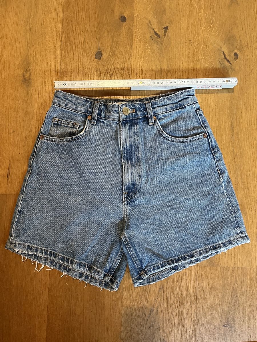 Zara Jeans: Zara Jeans Shorts – Usato da Samedan venduto da K7kgh 5
