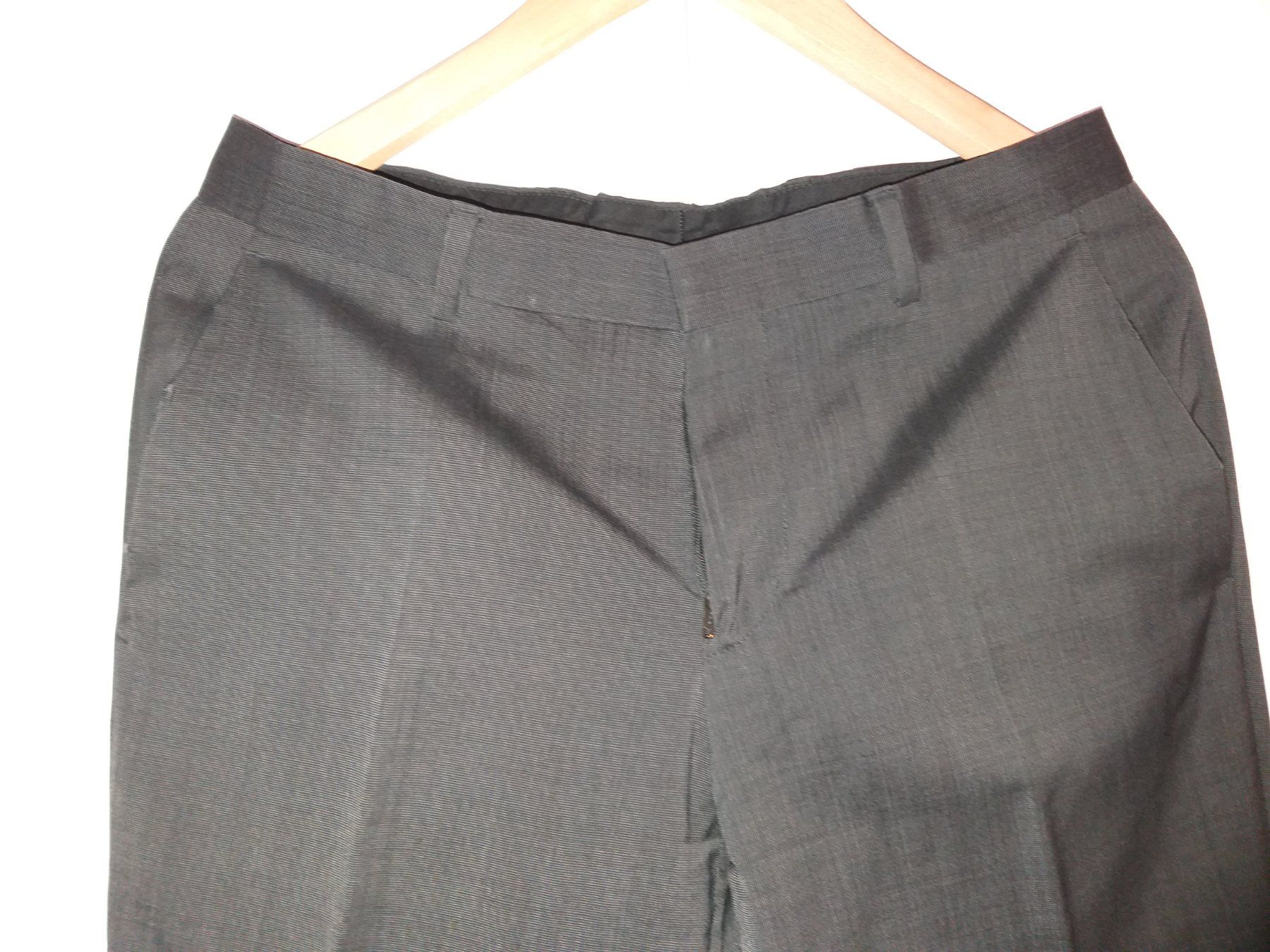 Hugo Boss Completi: Costume/Anzug HUGO BOSS     Taille/Grosse 46 – Usato da Cossonay-ville venduto da Super-Price-Quality 5