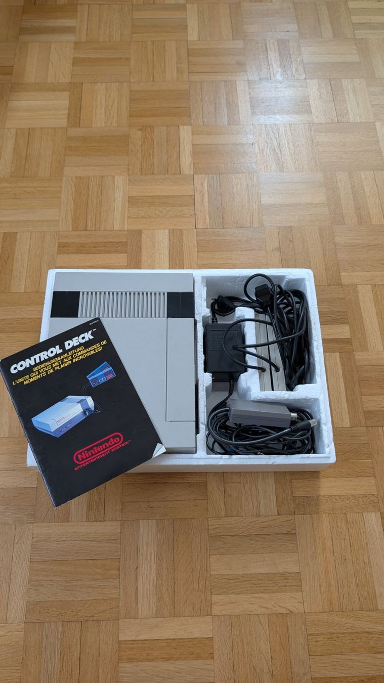 Nintendo Console: Nintendo Nes Control Deck - European Version – Usato da Locarno venduto da antonioamato 2