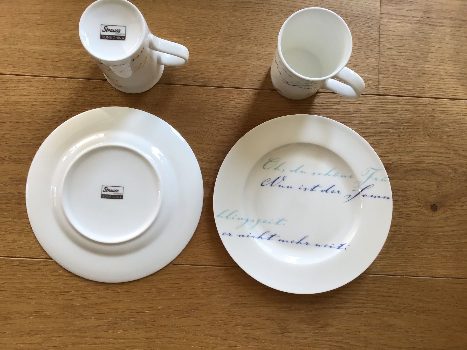 Set di piatti: Kaffee Service Tee Service Frühstückset – Nuovo (secondo la descrizione) da Thun venduto da HIERoderDA 2