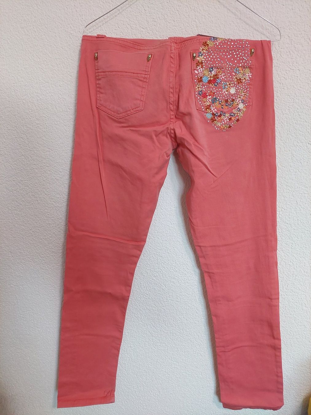 Jeans: Jeans Pink – Usato da Gunzwil venduto da 11G11