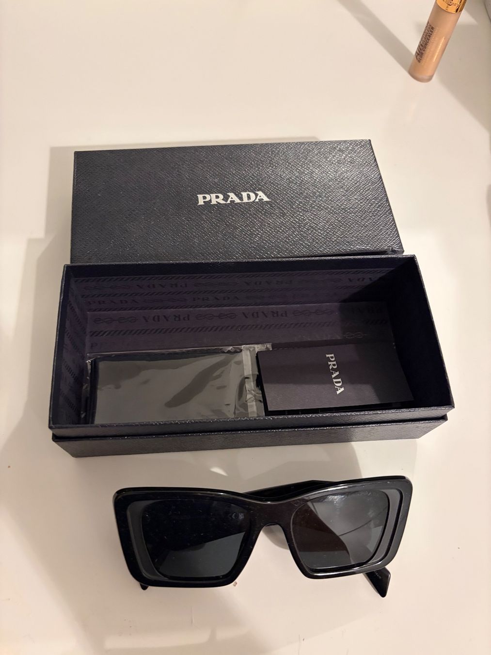 Prada Occhiali & Lenti: Prada Sonnenbrille mit Box! – Nuovo (secondo la descrizione) da Herisau venduto da ogkosta 4