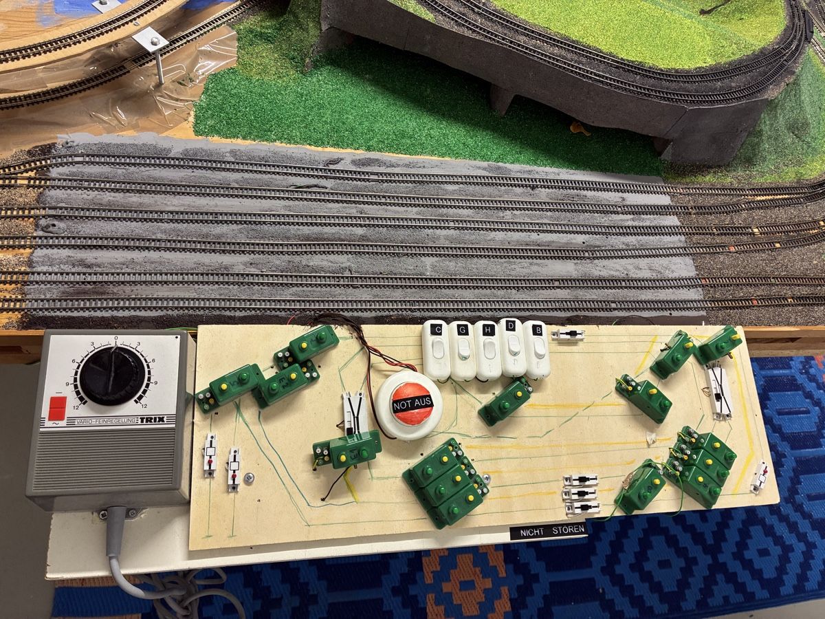 Modellini di ferrovie: Modelleisenbahnanlage Spur N – Usato da Buchs AG venduto da sasami01 4