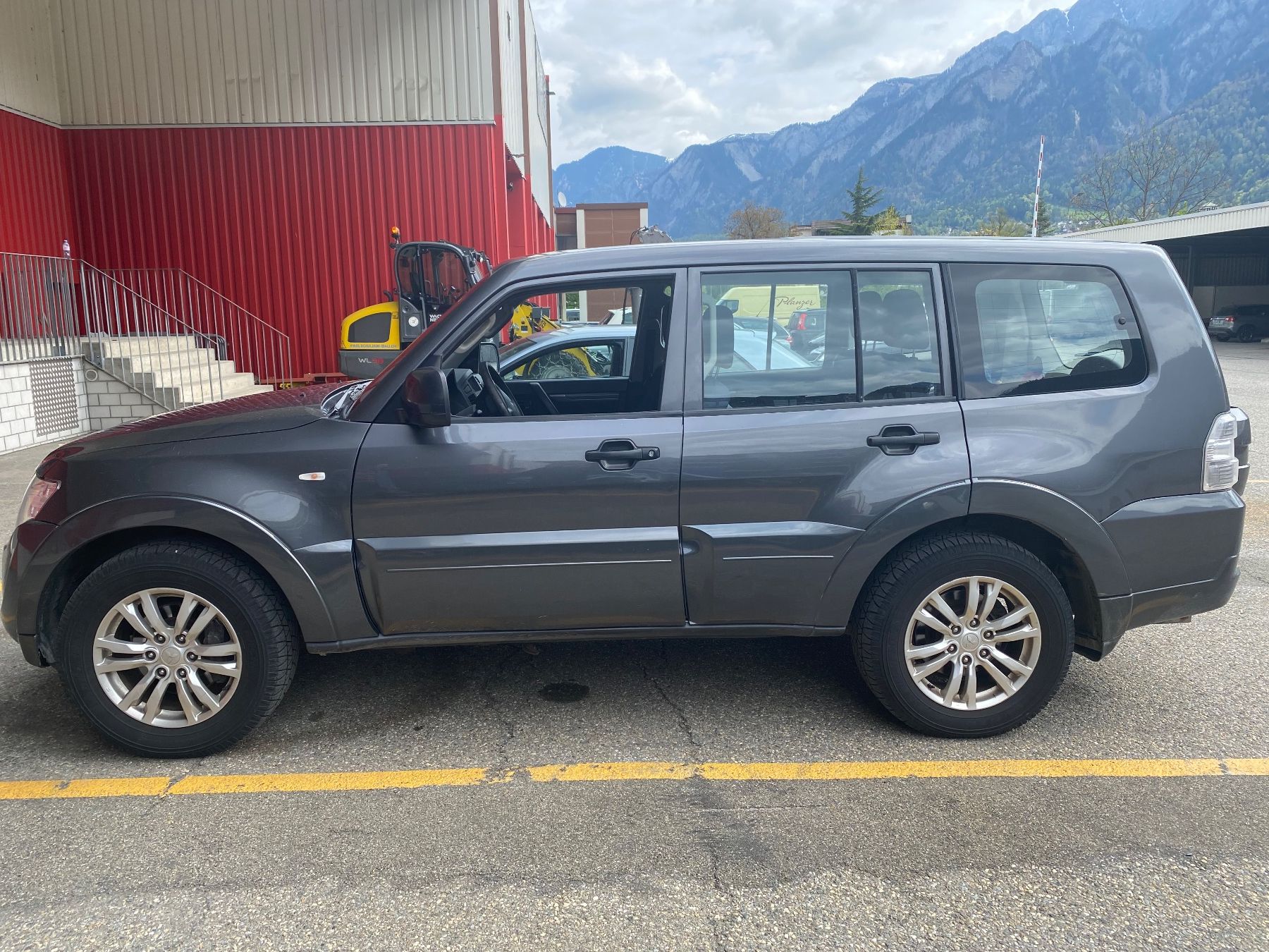 Mitsubishi Autos: Mitsubishi Pajero 3.2 DID 4WD – Gebraucht aus Chur von rme_lm9j 2