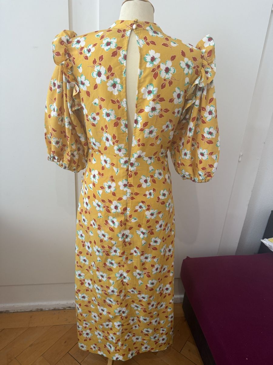 Kleider: Robe fleurie ASOSA – Neu und originalverpackt aus Le Locle von tchanatakoua 2