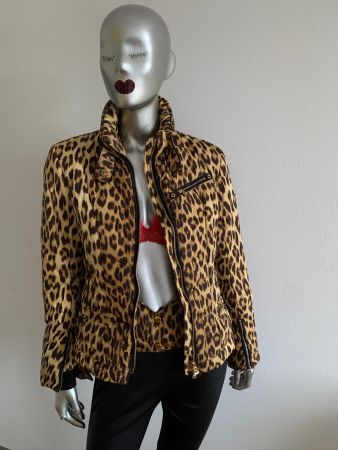 BOGNER: Exklusive Winterjacke im Leoparden-Look, 36