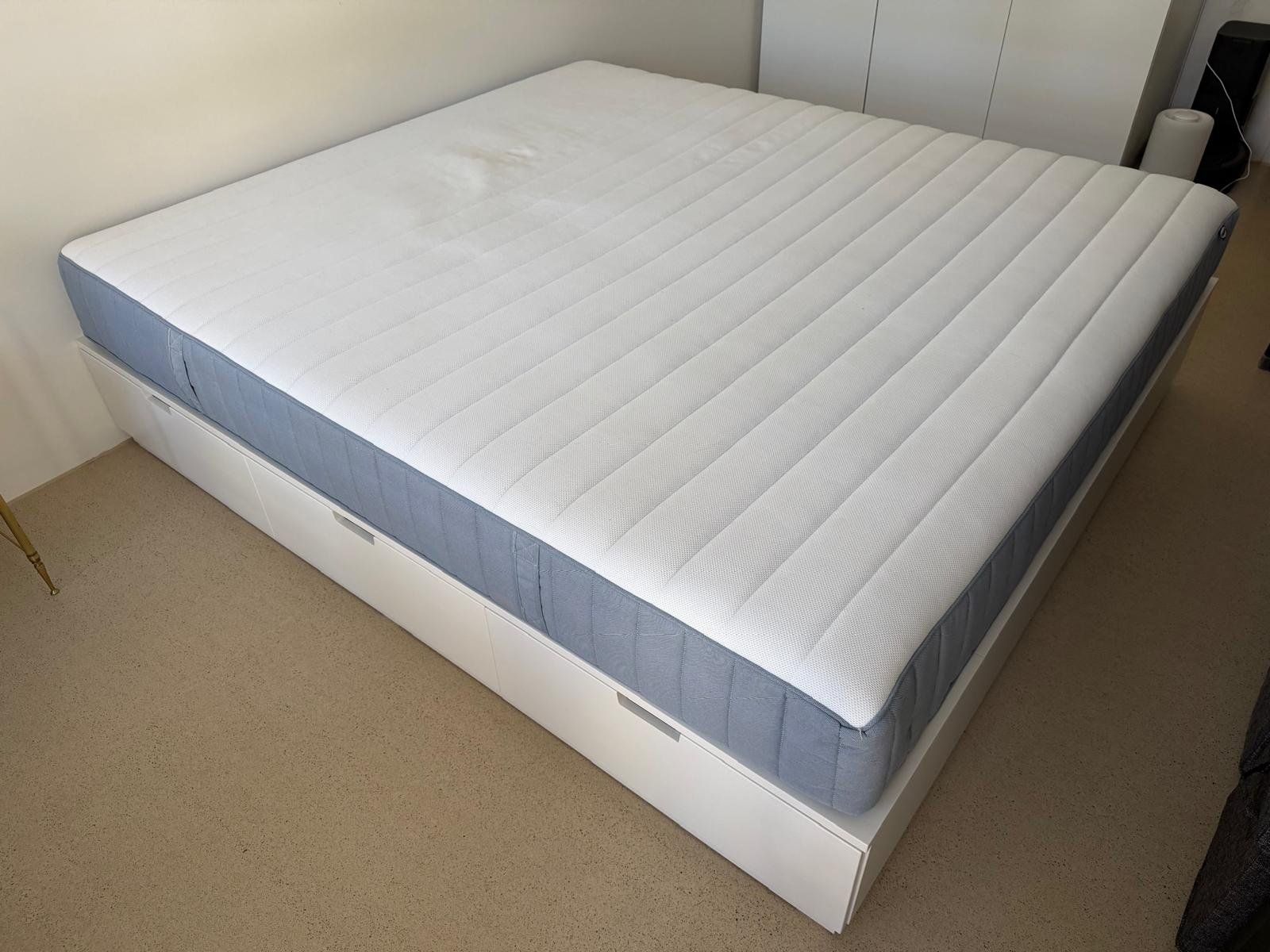 Ikea Letti: Ikea Bed + Mattress – Usato da Zürich venduto da j3s_v9m6
