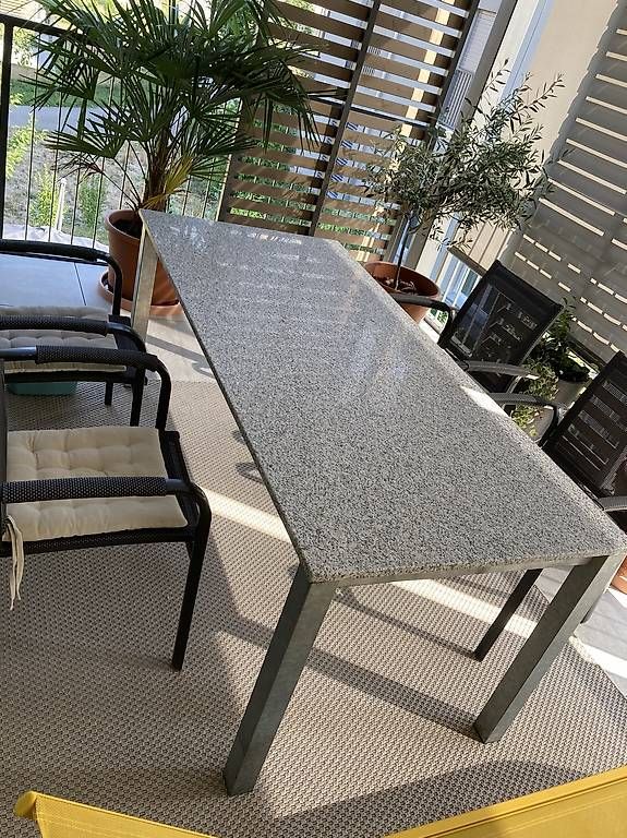 Tavoli: Unverwüstlicher Gartentisch Granit – Usato da Matzingen venduto da Alandaluz 3