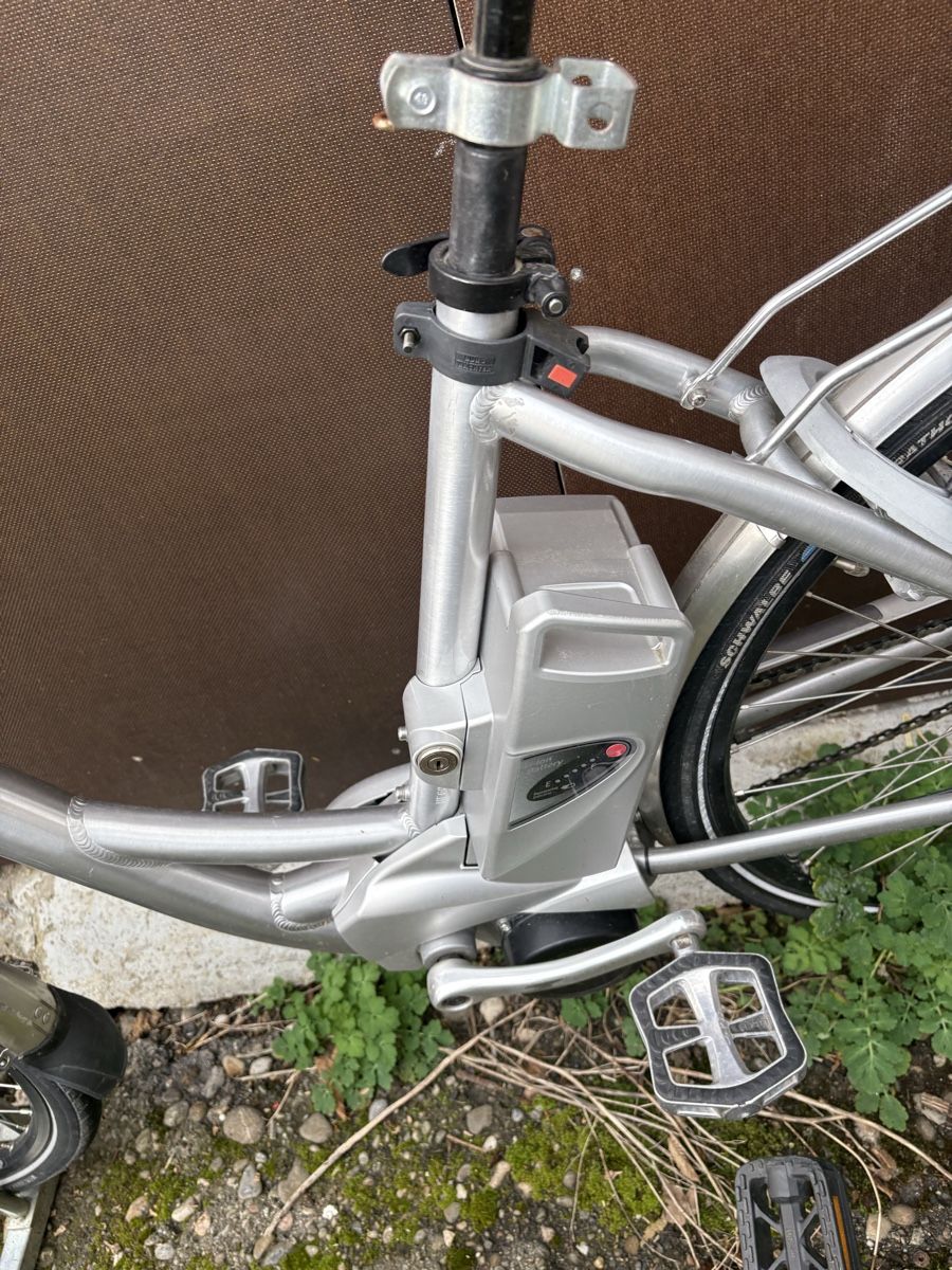 Biciclette: Sturdy City eBike with Front Suspension – Usato da Oberdorf SO venduto da Swiss-Inc 2