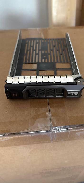 Dischi rigidi: Dell 3.5 Festplatten Drive Caddy – Usato da Münsingen venduto da ban_m9wc