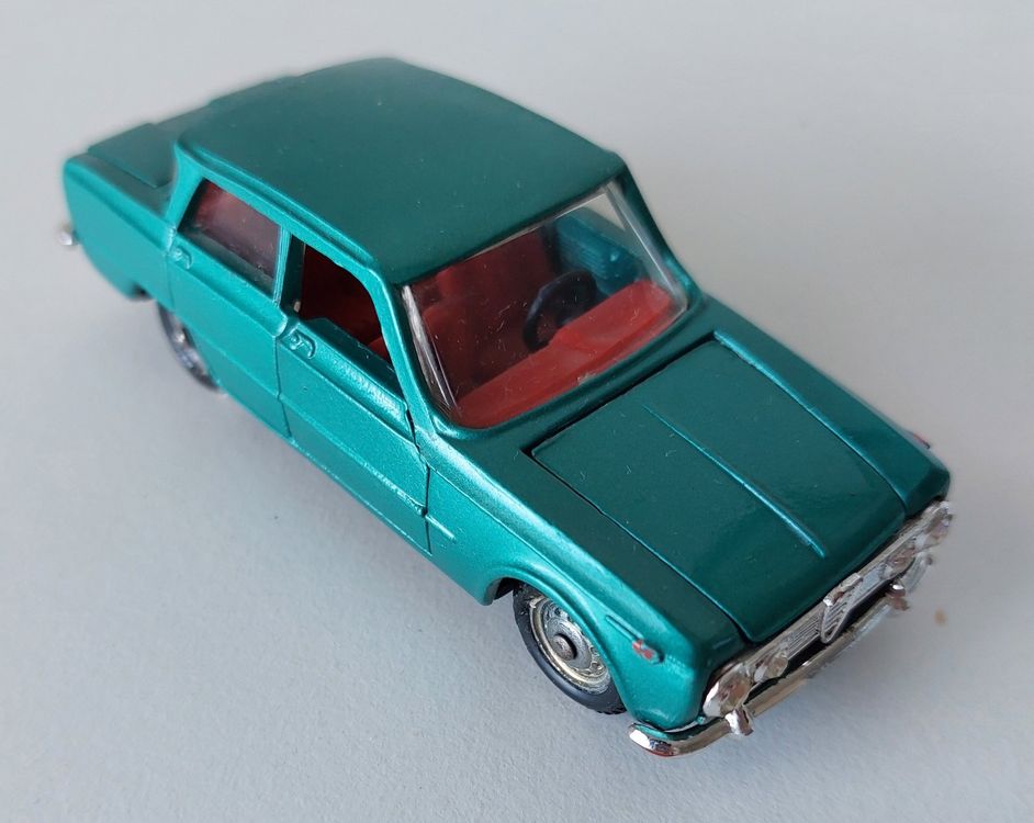 Solido Alfa Romeo Giulietta Spider, échelle 1:43, Italienne, Occasion