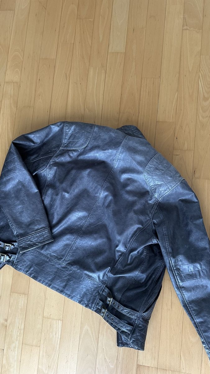 Vestes: Lederjacke Grösse 48 grau guter Zustand – D'occasion à Rickenbach-Sulz par hel_yx9y 4