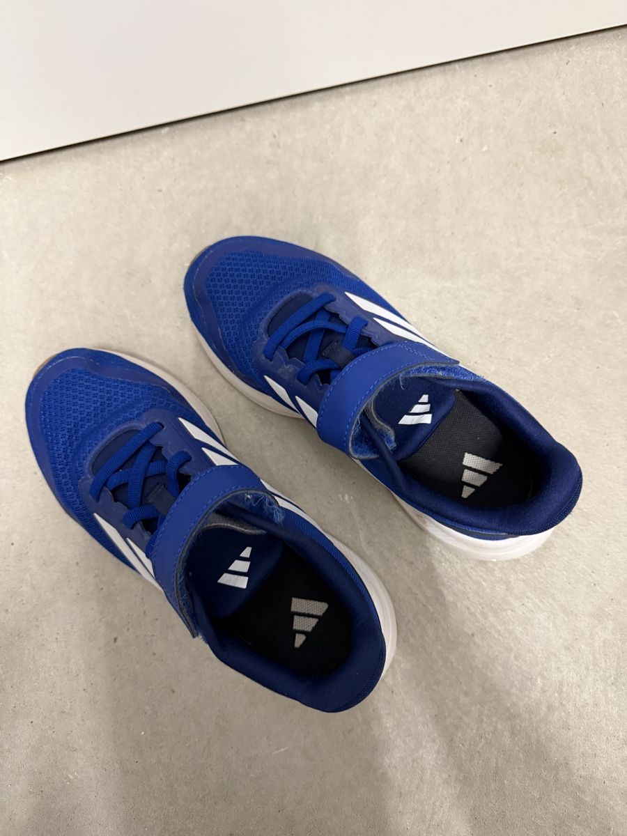 Adidas Scarpe per ragazzi: Adidas Turnschuhe Size 35 – Usato da Uznach venduto da Player6 1