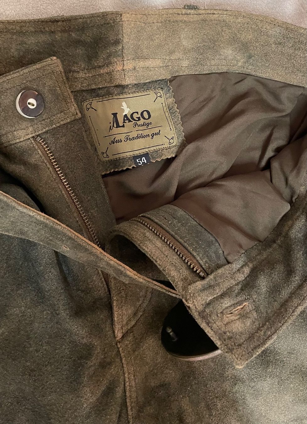 Pantaloni: Wildlederhose Grösse 54 / Neu / Originalverpackt – Nuovo e nell'imballaggio originale da Bremgarten AG venduto da Schussi 9