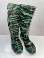 NEUE, UNGETRAGENE camouflage farbige Gummistiefel, Grösse 43