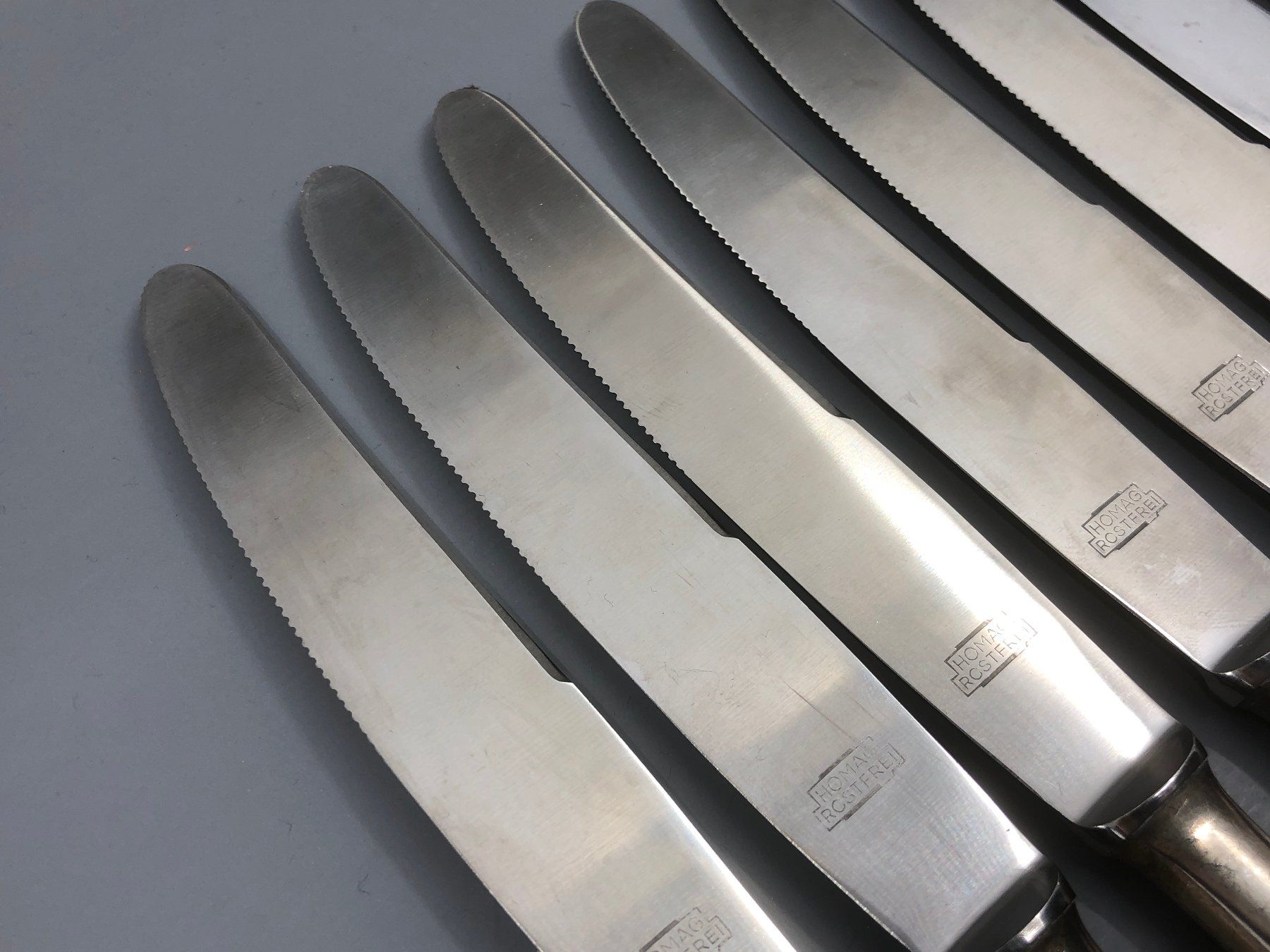 Besteck: 9 Tafelmesser versilbert Homag Steakmesser – Gebraucht aus Basel von Tiabeanie 5