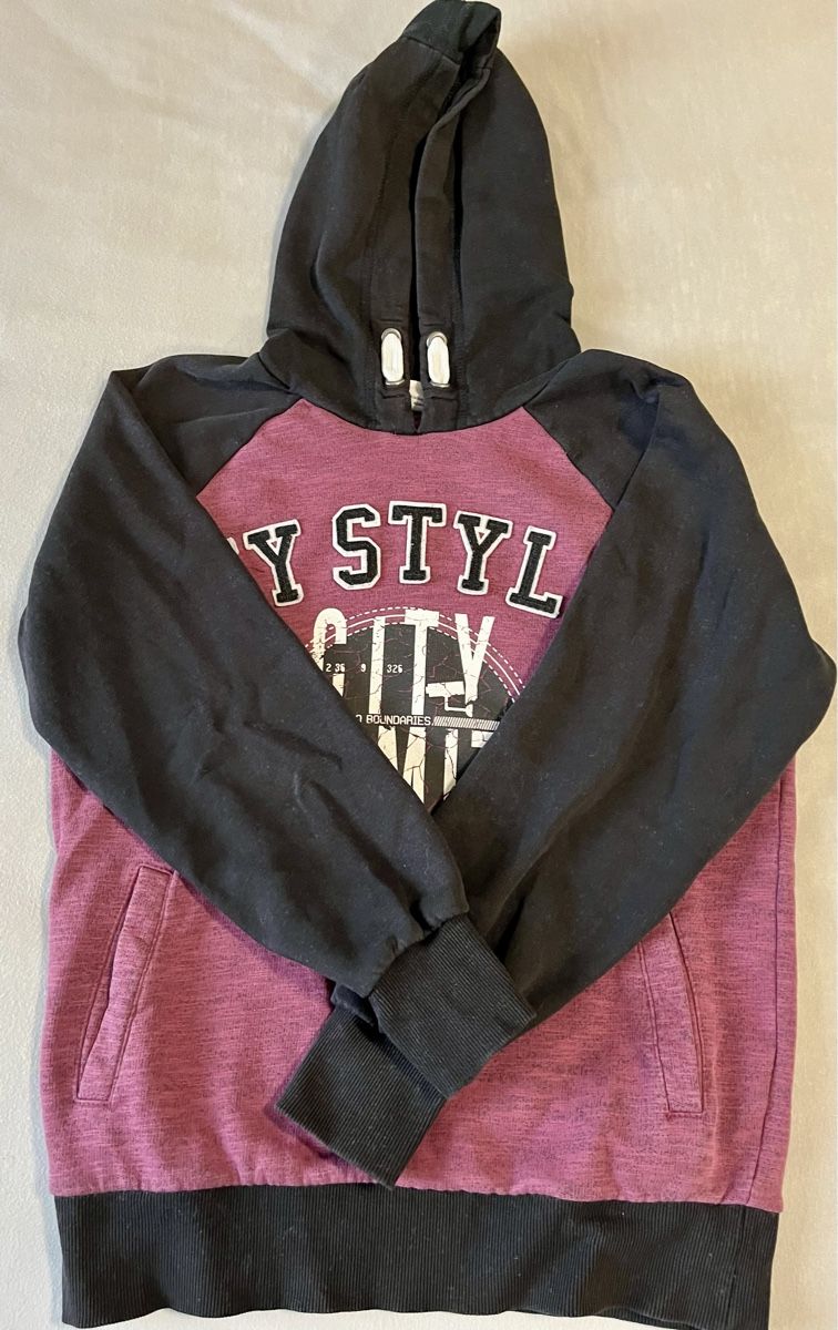 Maglioni & Felpe: YIGGA Pullover in der Grösse 146/152 – Usato da Zürich venduto da nadin.nadin2