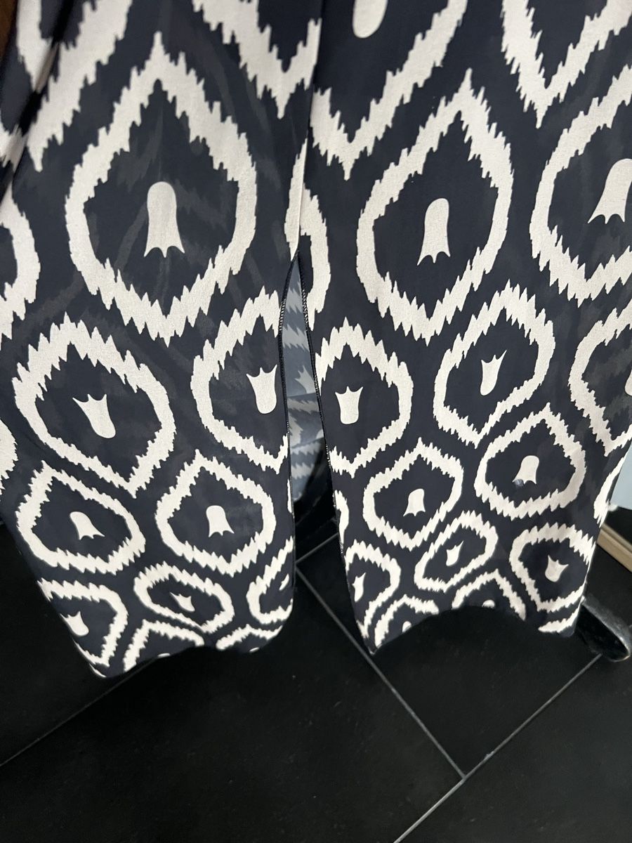 Kleider: Schwarz/Creme farbiges langes Kleid – Neu (gemäss Beschreibung) aus Inwil von 27sonnenschein 2