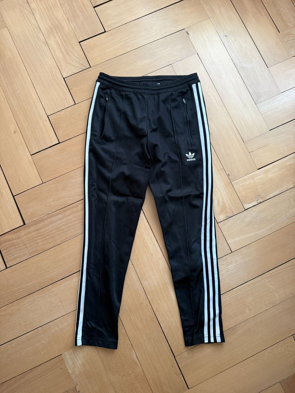 Adidas Pantalons: ADIDAS - Trainerhose schwarz S – D'occasion à Zürich par Diazaio