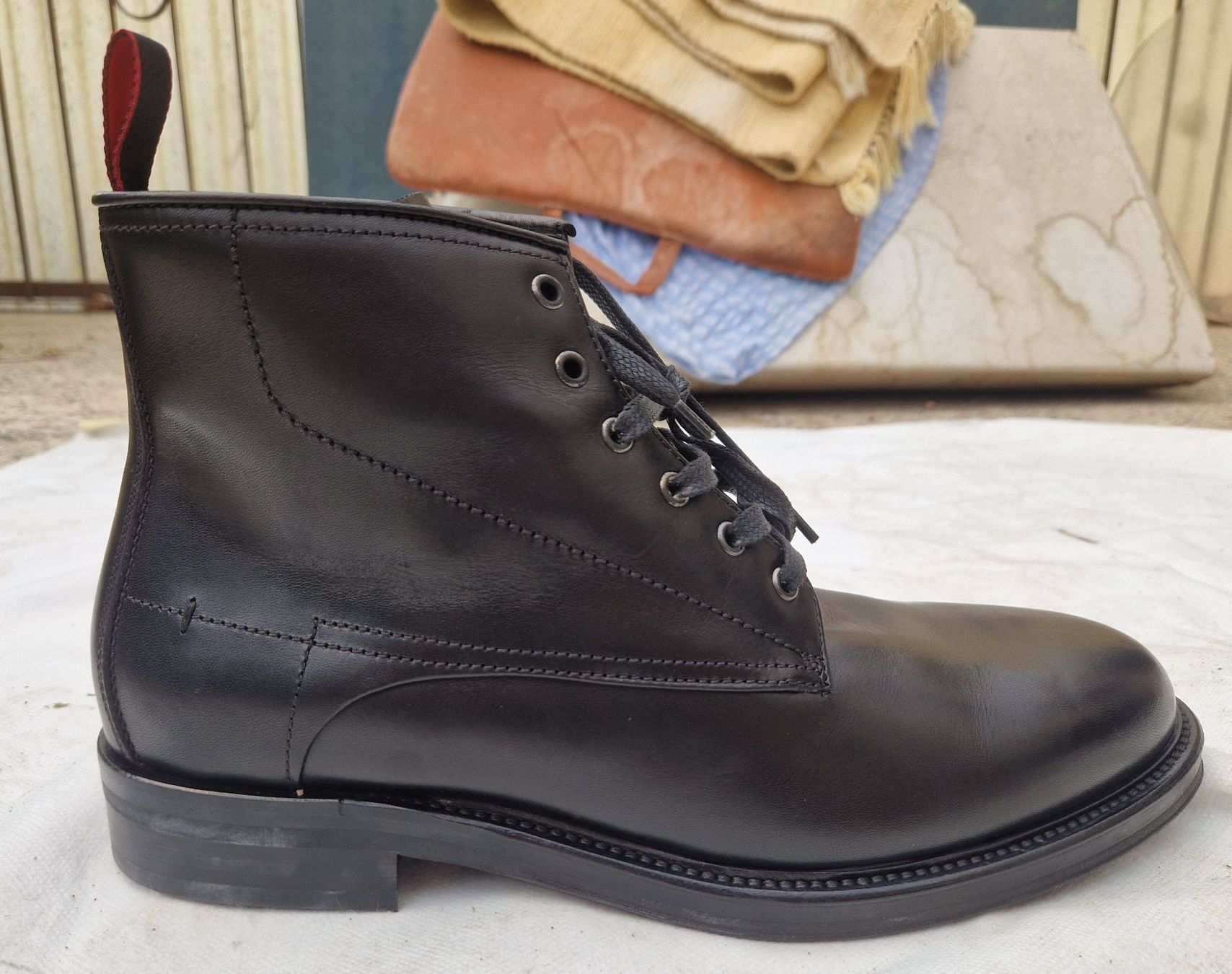 Hugo Boss Scarpe da uomo: HUGO BOSS STIEFEL NEU GR.45 SCHWARZ – Nuovo e nell'imballaggio originale da Bottighofen venduto da menschenfamilie
