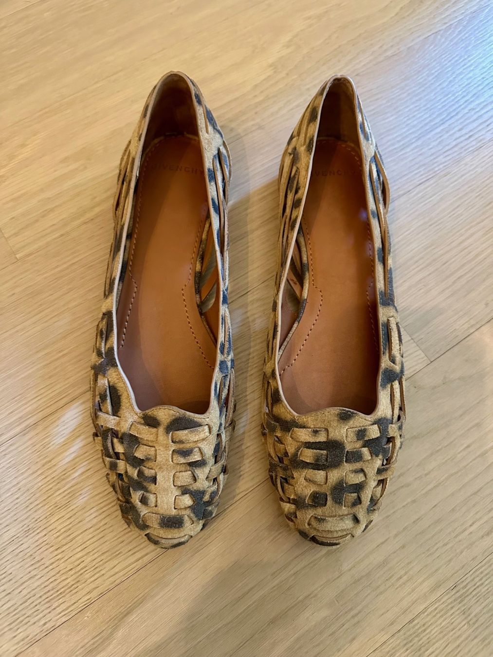 Givenchy Scarpe da donna: Givenchy shoes – Usato da Dallenwil venduto da ZD2019 3