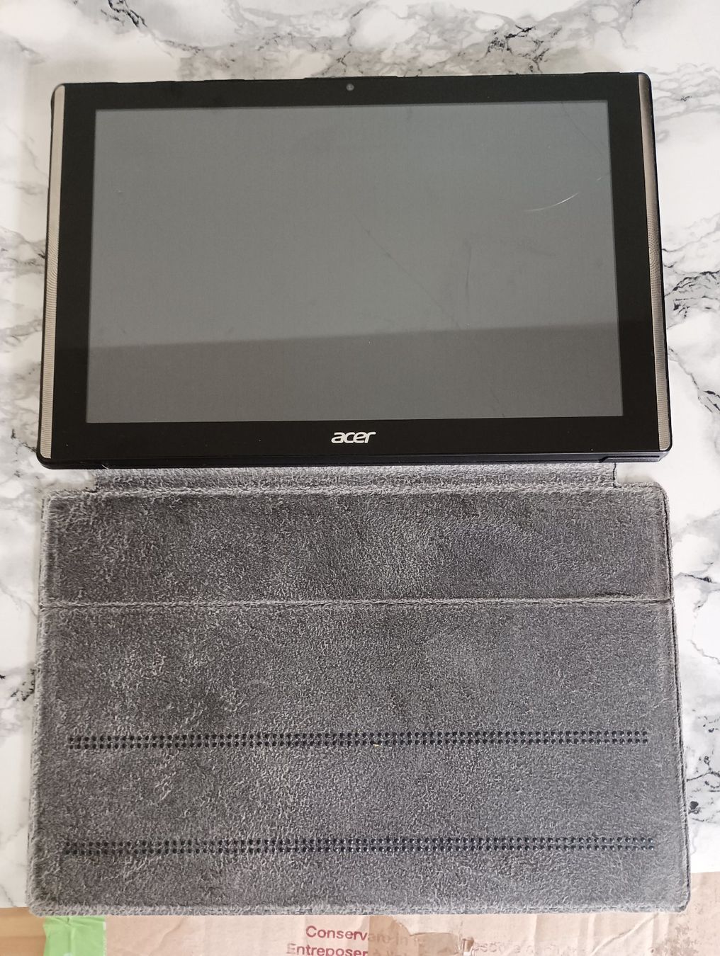 Acer Tablet PC: Acer Iconia One Tablet mit Schutzhülle – Defekt aus Basel von Jbeu06