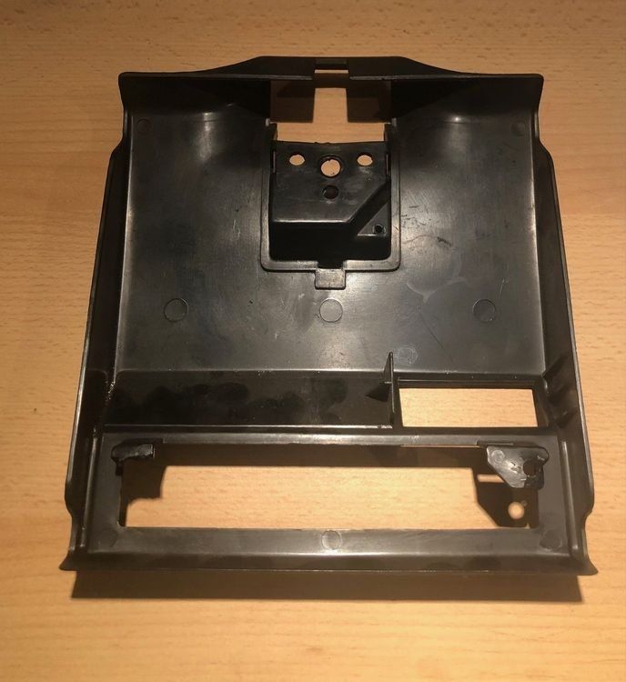 Lancia Tutti pezzi di ricambio auto: Lancia Delta Integrale Dachkonsole – Difettoso da Neuenhof venduto da Boh1 1