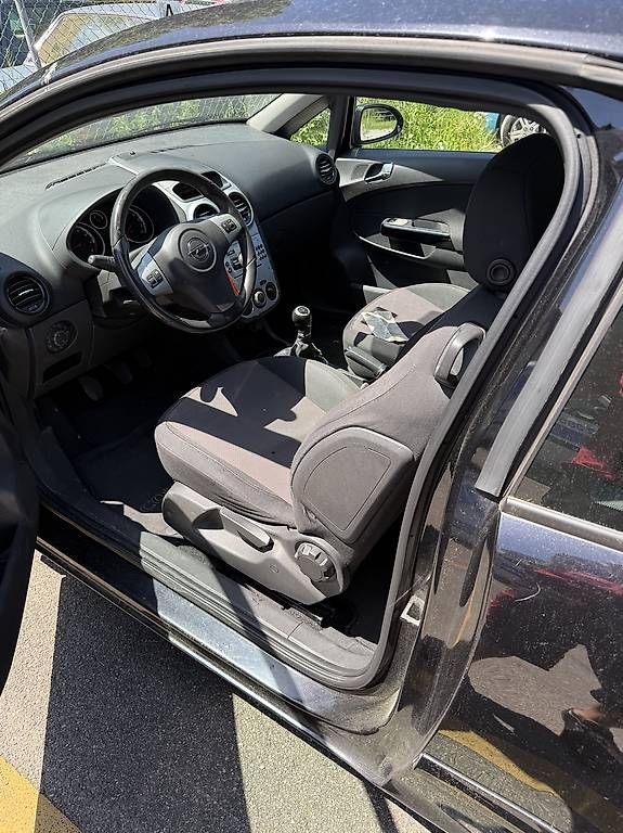 Opel Automobili: Opel Corsa – Usato da Bauma venduto da Tauliledi 2