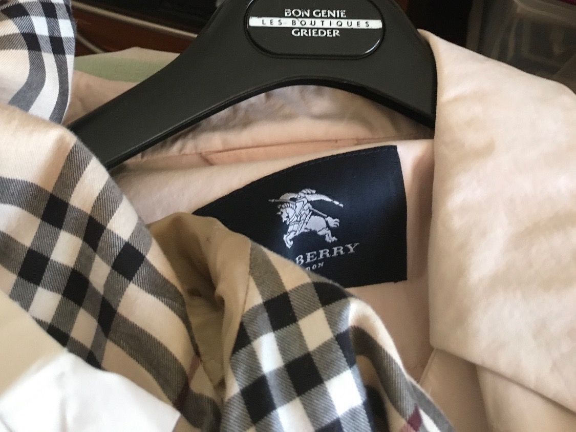 Burberry Manteaux: BURBERRY Mantel 40 EU hellrosa – D'occasion à Zug par smile060 9