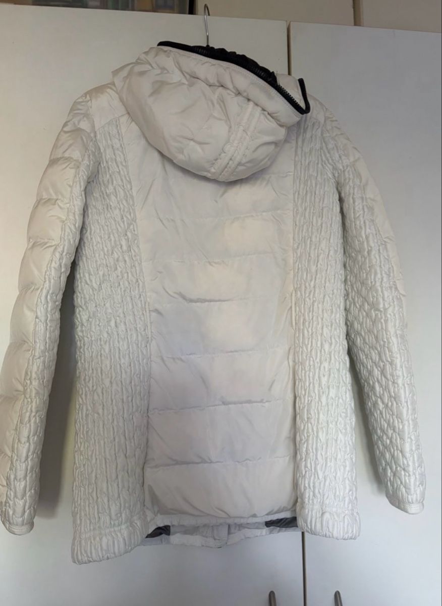 Marc Cain Vestes: Marc Cain Winterjacke Gr.36  – D'occasion à Basel par Brunner.T 3