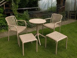 Gartenmöbel Set Tisch 2 Stühle 2 Hocker